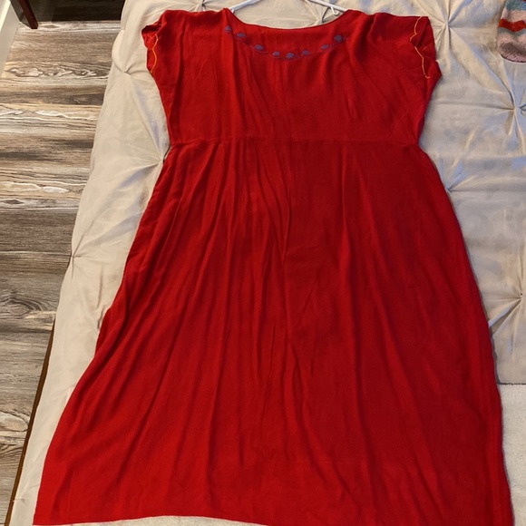 Handmade EMBROIDERED OAXACAN DRESS - Picture 2 of 9